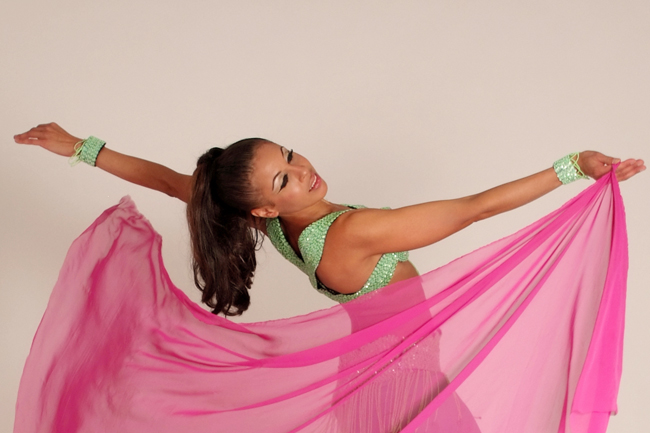  Modern Bellydance. Bauchtanz als Kunstform. Mehr als nur Bauchtanz! Nur für anspruchsvolle Anlässe • paulanadal.at
