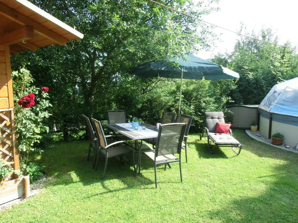 das schöne Platzerl beim Pool